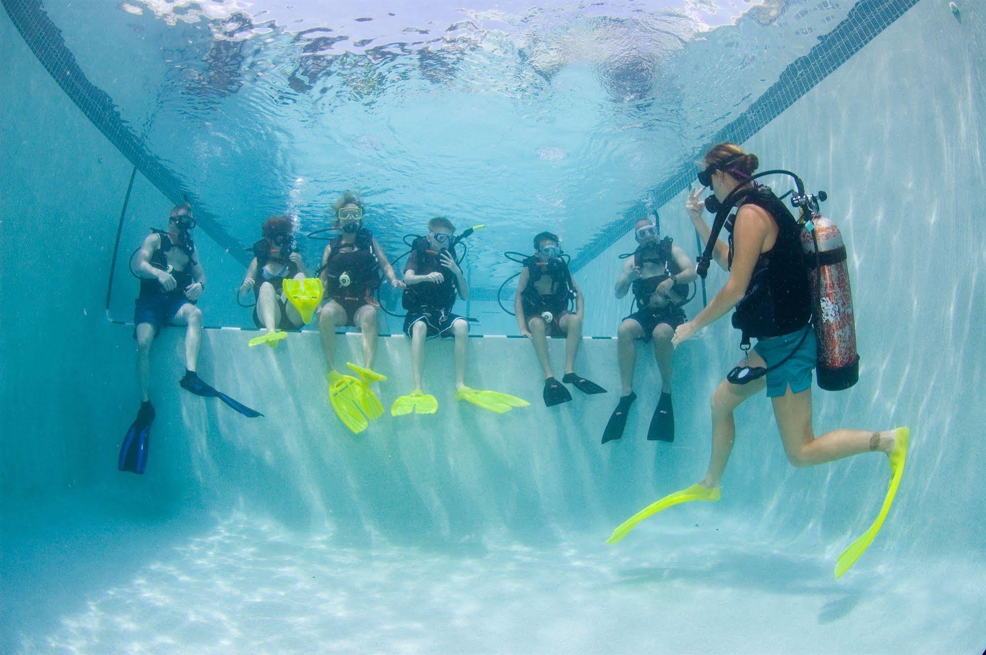 Compass Point Dive Resort Gun Bay Exterior photo