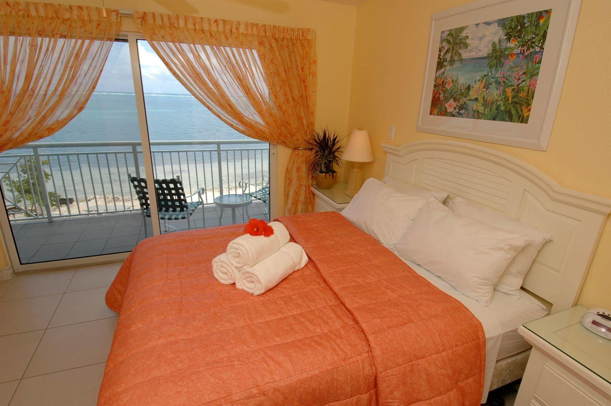 Compass Point Dive Resort Gun Bay Exterior photo